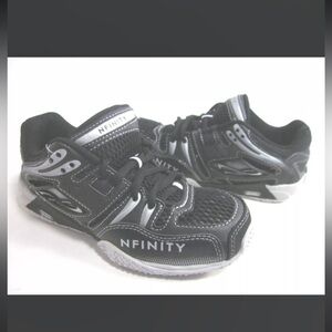 NFINITY Men’s BIONIQ 2.0 ATHLETHIC SHOES New With Carrying Case
